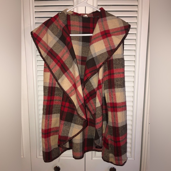 Brown and red plaid vest with side pockets - Picture 1 of 3